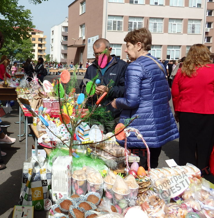 Каравеловци днес отпразнуваха своя патронен празник
