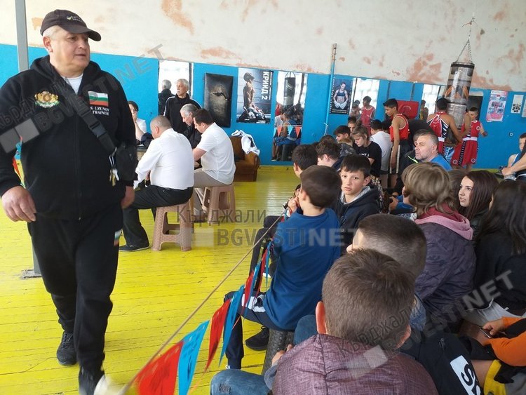 Перфектно организиран турнир по бокс се проведе в Кърджали с апел за борба с дрогата