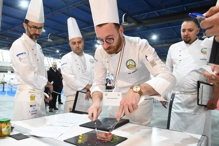 Любомира от Смолян е най-добрият млад готвач за 2019г