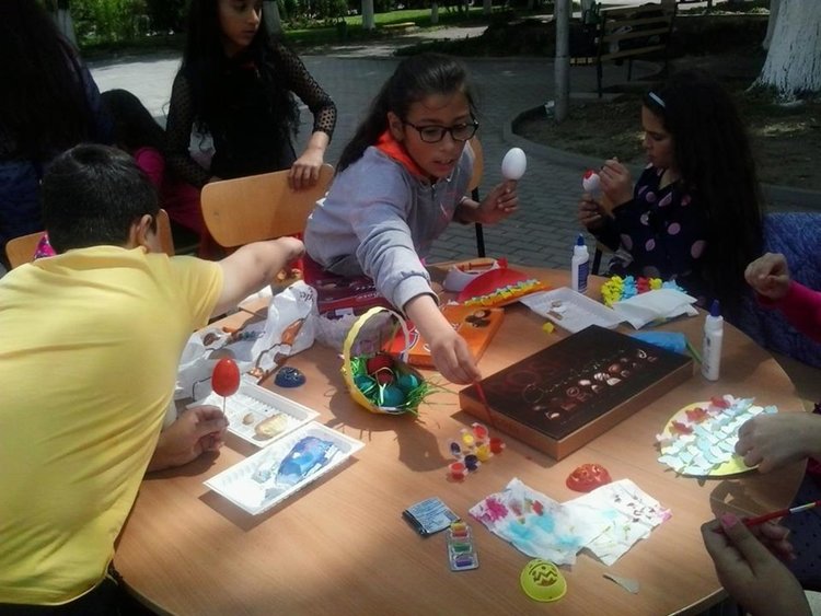 В село Градина децата твориха с любов и прозрение на Велики четвъртък