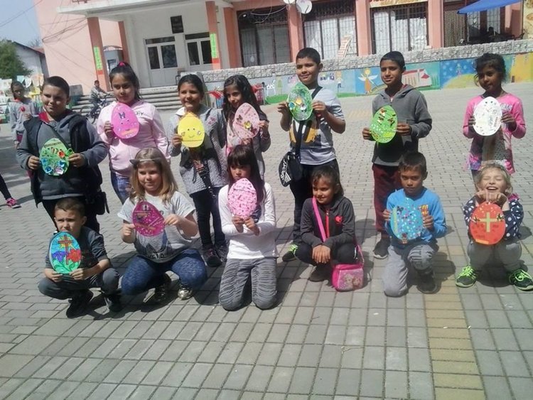 В село Градина децата твориха с любов и прозрение на Велики четвъртък