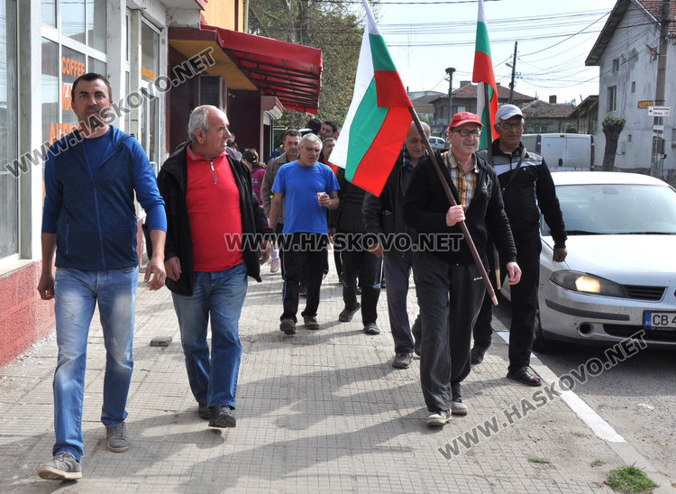Отново блокада на пътя за Маказа, в Конуш искат асфалт, вода и канализация