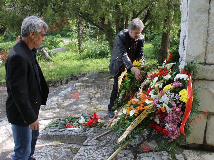 Почетоха паметта на поета Пеньо Пенев - Човек се ражда, за да даде другиму любов.