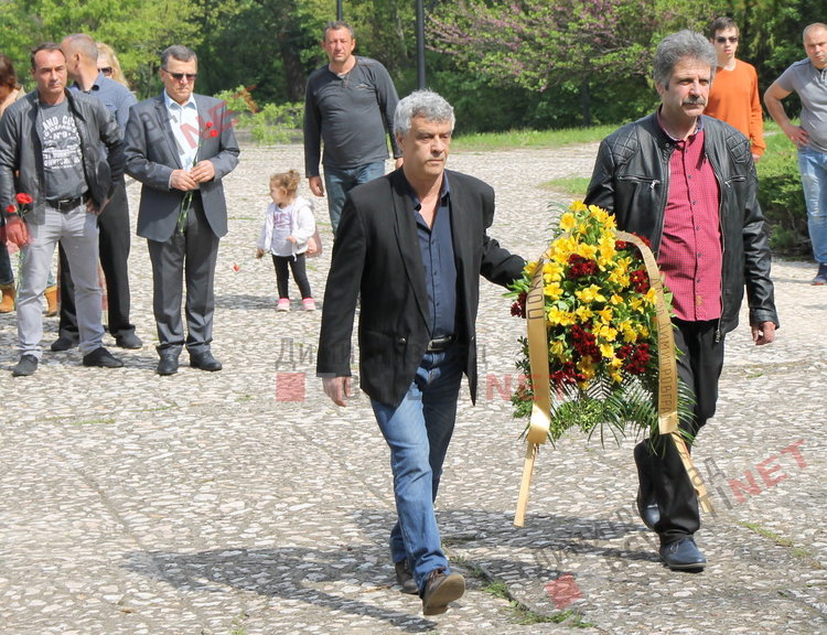 Почетоха паметта на поета Пеньо Пенев - Човек се ражда, за да даде другиму любов.