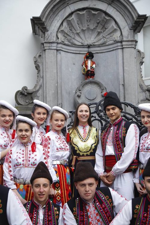 Ева Майдел и българи от цяла Европа поведоха Голямото хоро в Брюксел