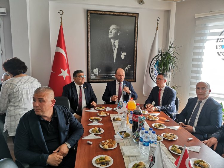 Инж.Хасан Азис се срещна с изселнически организации в Измир и Маниса