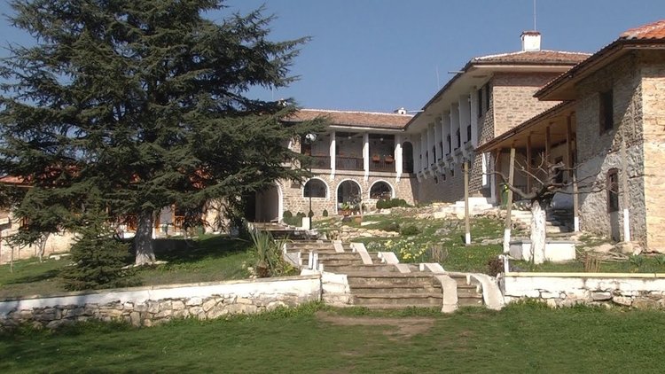 Хиляди хора се очакват на събора в Златна ливада, ще свирят орк. Канарите