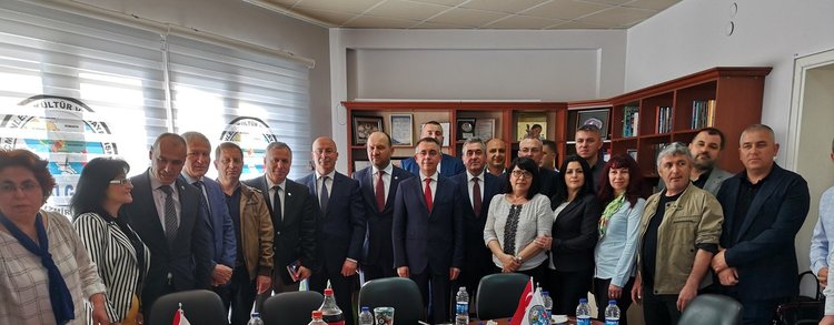 Инж.Хасан Азис се срещна с изселнически организации в Измир и Маниса