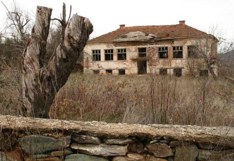 Седем села в област Хасково са без нито един жител, 20 - с едноцифрено население