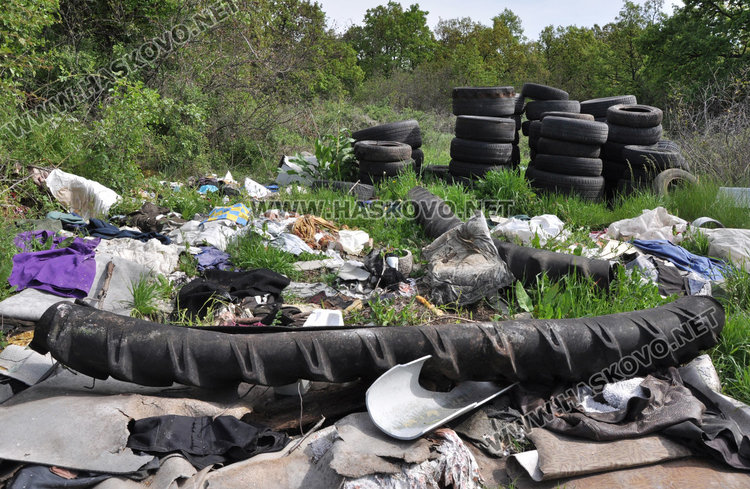 Ново сметище от автомобилни гуми край Хасково