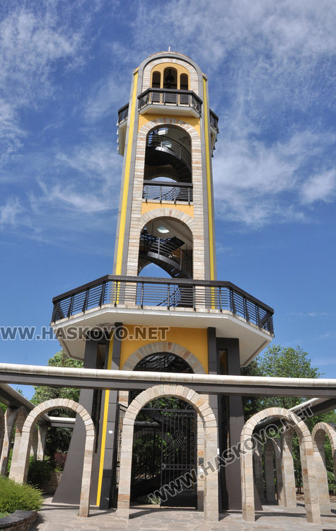 Предстои ремонт на камбанарията на „Ямача” заради падаща мазилка