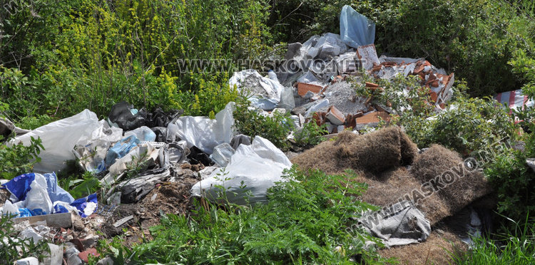 Ново сметище от автомобилни гуми край Хасково