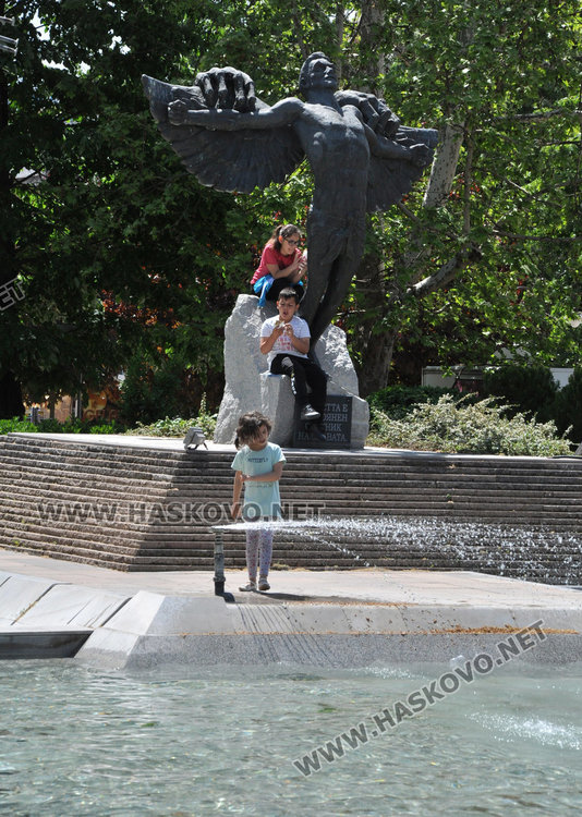 Оживление по парковете на 1 май