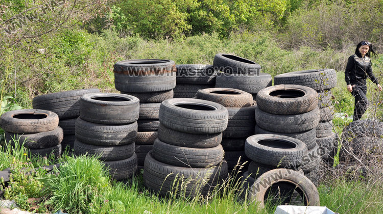 Ново сметище от автомобилни гуми край Хасково