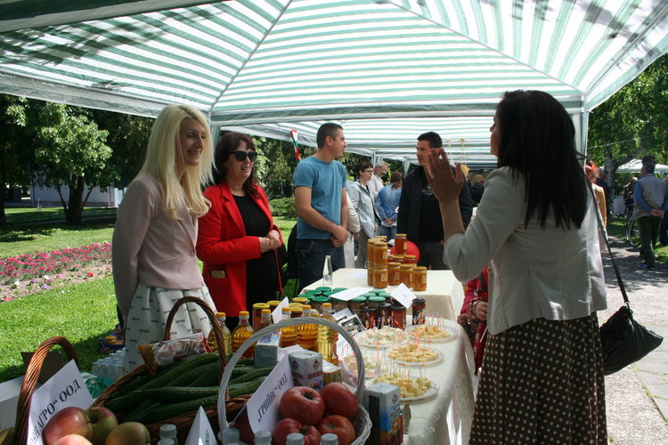 Откриха 47-те Майски културни тържества в Първомай