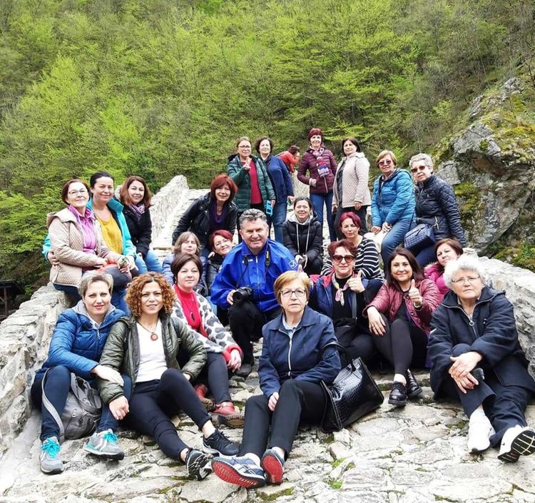 Туристи „превзеха“ Дяволския мост за Великден