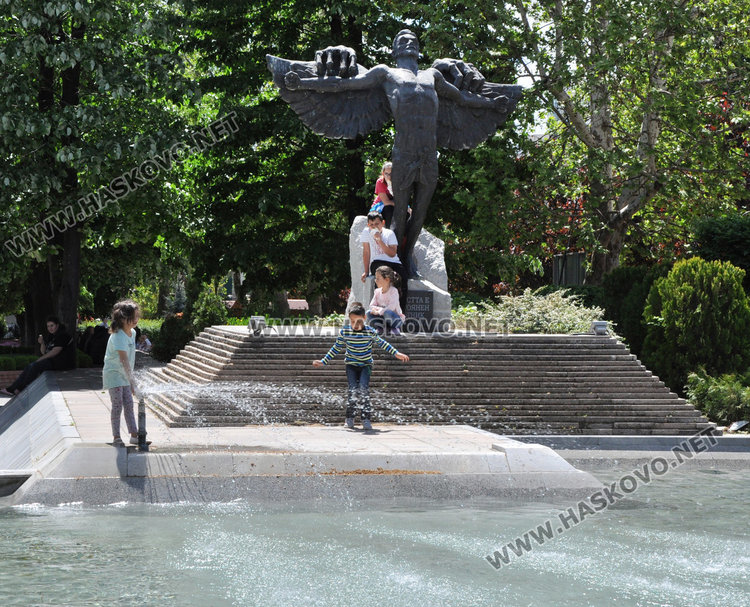 Оживление по парковете на 1 май