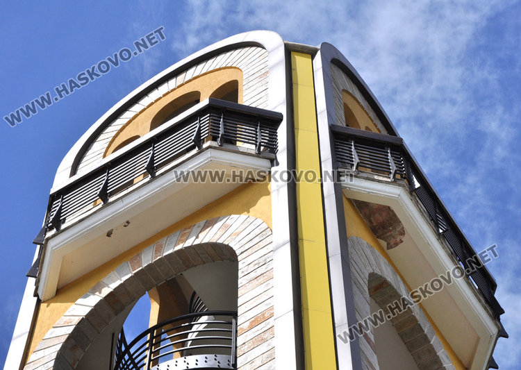 Предстои ремонт на камбанарията на „Ямача” заради падаща мазилка