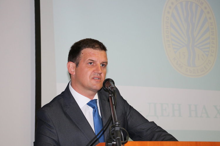 Треньорът по лека атлетика Димитър Карамфилов е Почетен гражданин на Харманли