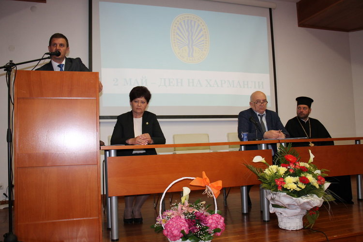 Треньорът по лека атлетика Димитър Карамфилов е Почетен гражданин на Харманли