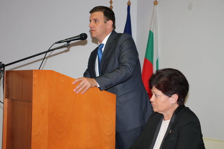 Треньорът по лека атлетика Димитър Карамфилов е Почетен гражданин на Харманли