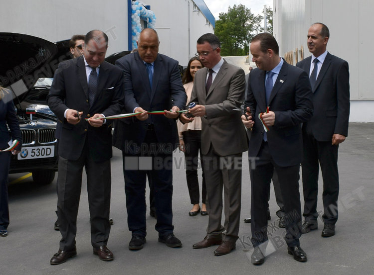 Церемонията по откриването на четвъртият завод на "Теклас-България" край Кърджали започва в 9,00 ч.на 11 май, идва премиерът