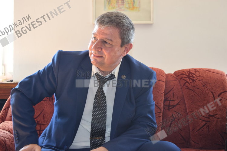 РУО и „Подкрепа” :Увеличава се натиска на родители върху учители, в Кърджали -по-спокойно