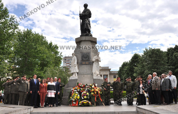 Почетен медал „Капитан Петко войвода” за хасковските войни от тракийци в Деня на храбростта