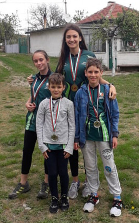 "Компас 1994" е бронзов медалист отборно в  Купа "Марица Изток"