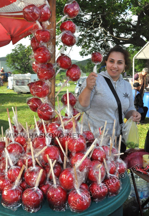 Десетки чевермета се въртят за празника Хъдърлез