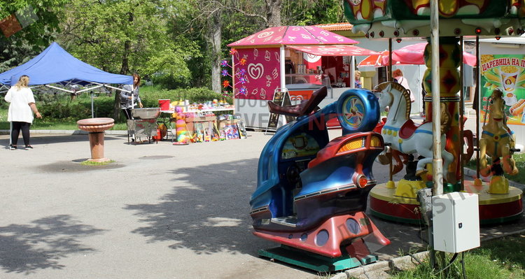 Защо посетителите в парк „Вапцаров“ намаляват?