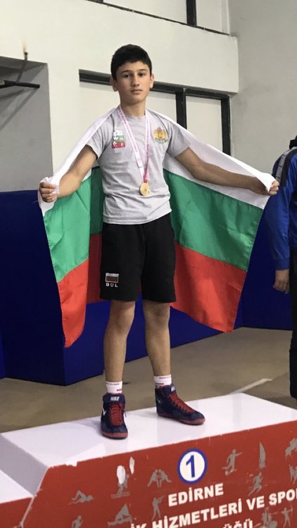 Кърджалиецът Дениз Ибрям със злато от турнира по борба в Одрин