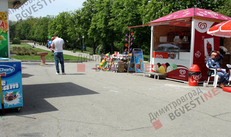 Защо посетителите в парк „Вапцаров“ намаляват?