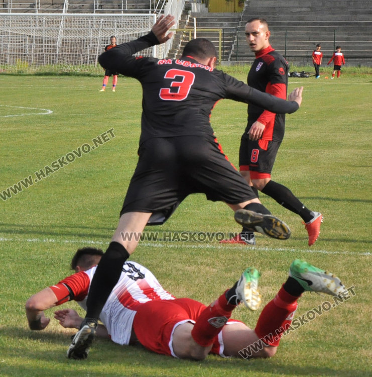 2:0 за ФК „Хасково” срещу „Сокол” на стадиона на „Ямача”