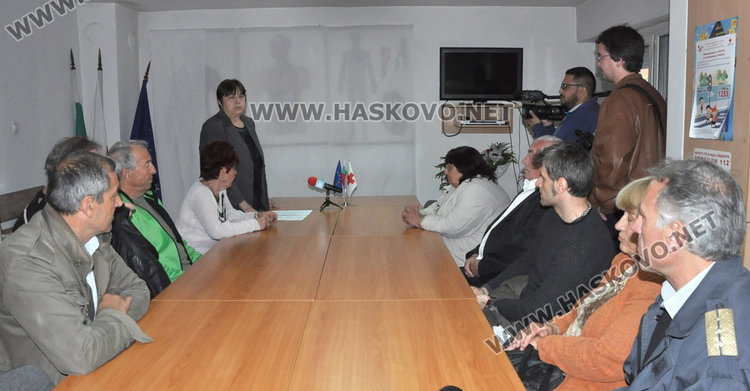 Бъдещи медици от Хасково с отличия от БЧК за доброволчество