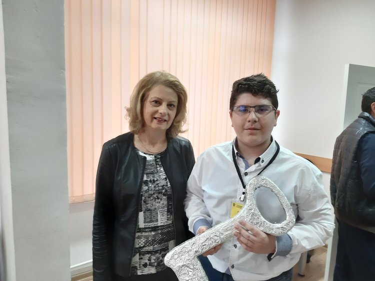 Г-н Гальов седна на директорския стол на ОУ "Алеко Константинов"