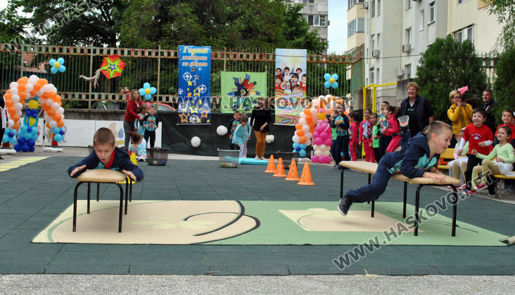 С тържество откриха нова спортна площадка в градина "Зорница"