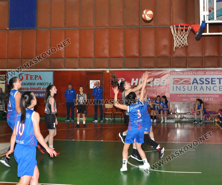 Баскетболистките от хасковската ПМГ ще спорят за трофея в Ученическите игри