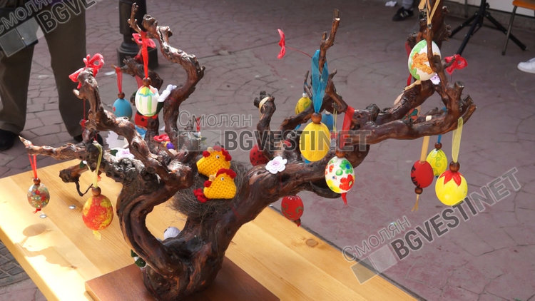 1700 лв. събраха учениците от смолянско училище, даряват ги на детското отделение в болницата