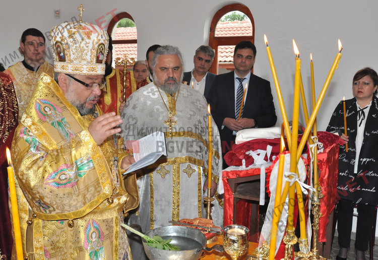 В с. Длъгнево се радват на свой храм след 91 години чакане