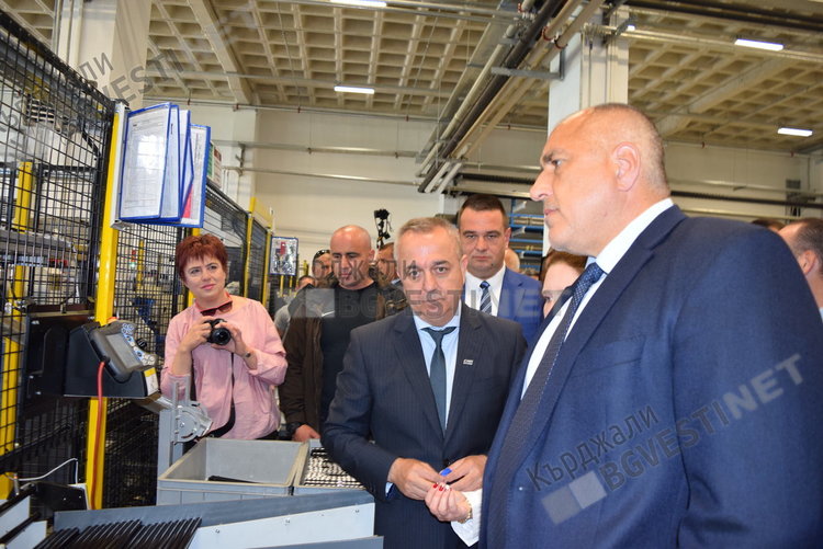 Премиерът Борисов откри четвърти завод на „Теклас България”, това е петата му визита във фирмата