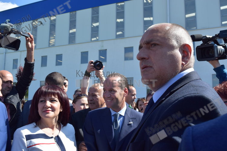 Премиерът Борисов откри четвърти завод на „Теклас България”, това е петата му визита във фирмата