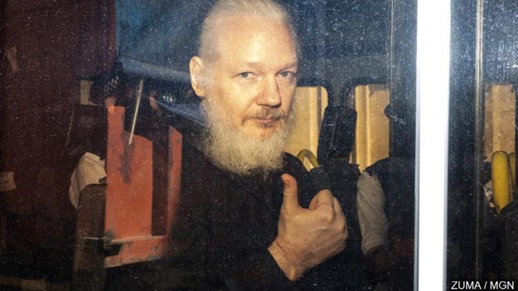 Шведските прокурори възобновиха разследването по обвинението в изнасилване срещу Асанж