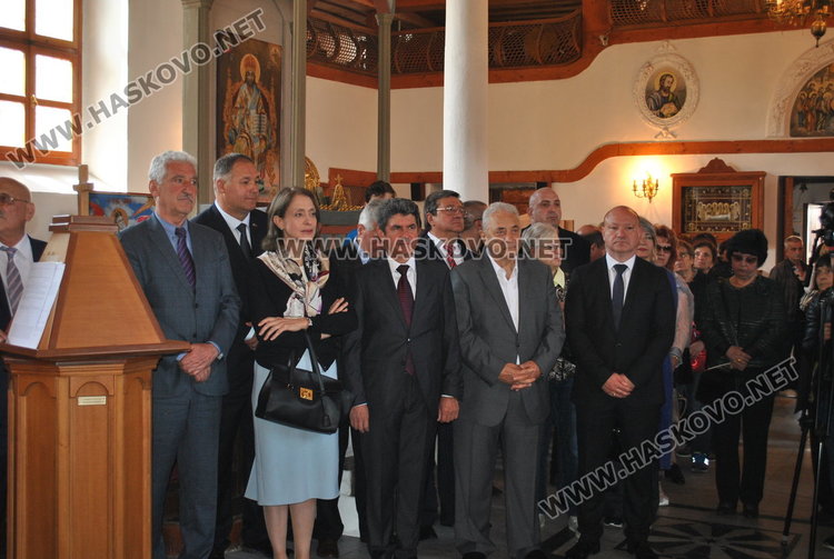 Старозагорският митрополит Киприян освети позлатения купол на църквата в Одрин