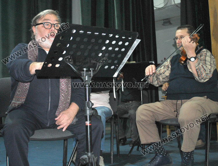 Тенорът Бойко Цветанов и валдхорнистът Ясен Теодосиев направиха първата си репетиция в Хасково