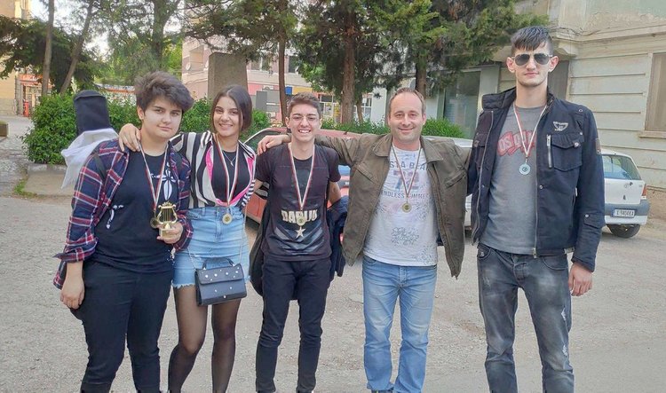 С многобройни отличия се завърнаха димитровградските таланти от Хасково