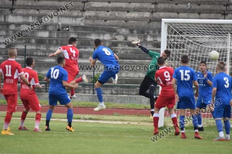 Юношите на АФК "Хасково" победиха с 5:1 "Спартак"
