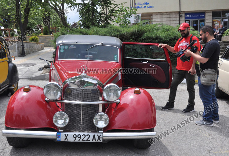 Международно ретро рали мина през Минерални бани