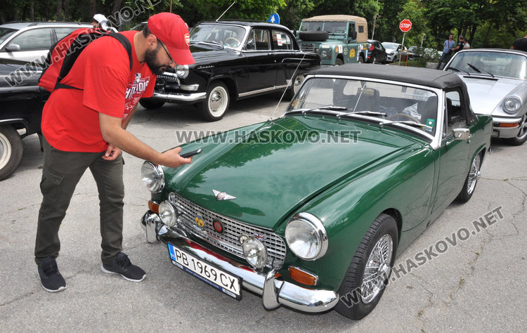 Международно ретро рали мина през Минерални бани