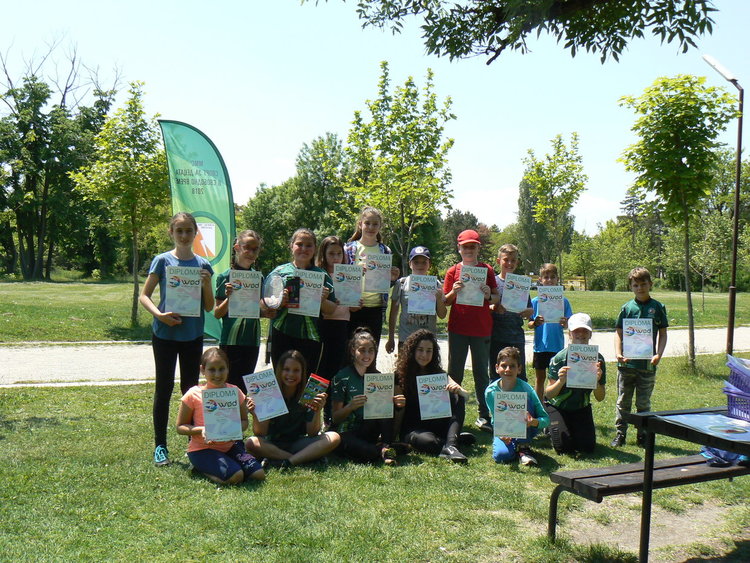 26 деца и възрастни от "Компас" се включиха в Световния ден на ориентирането 